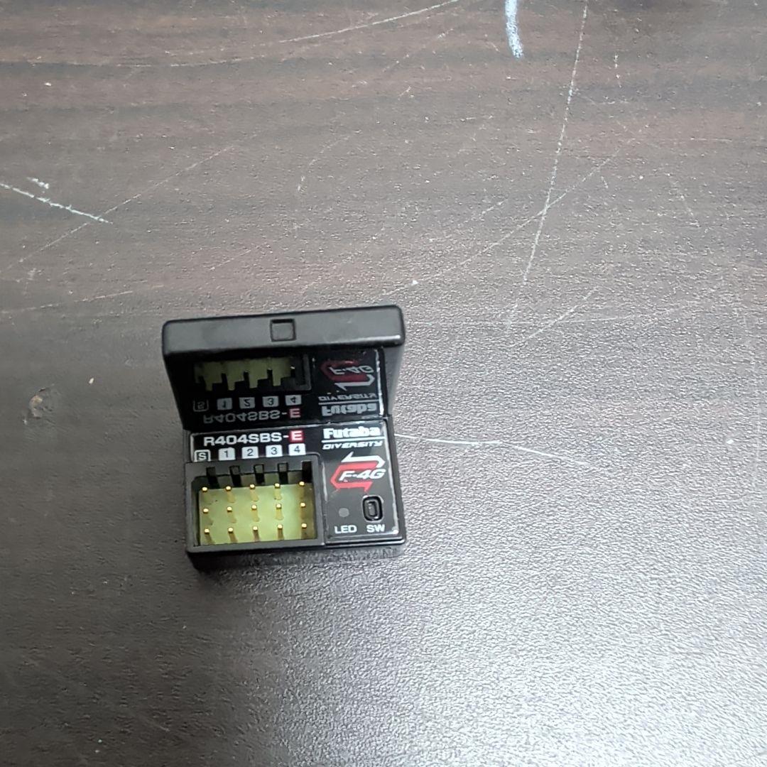 フタバ　受信機　R404SBS-E 　美品 フタバ RSセット RS404SBS-E+HPS-CT702 00107409 EPカー用受信機・1